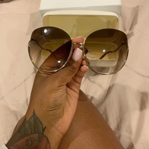 Chloe shades